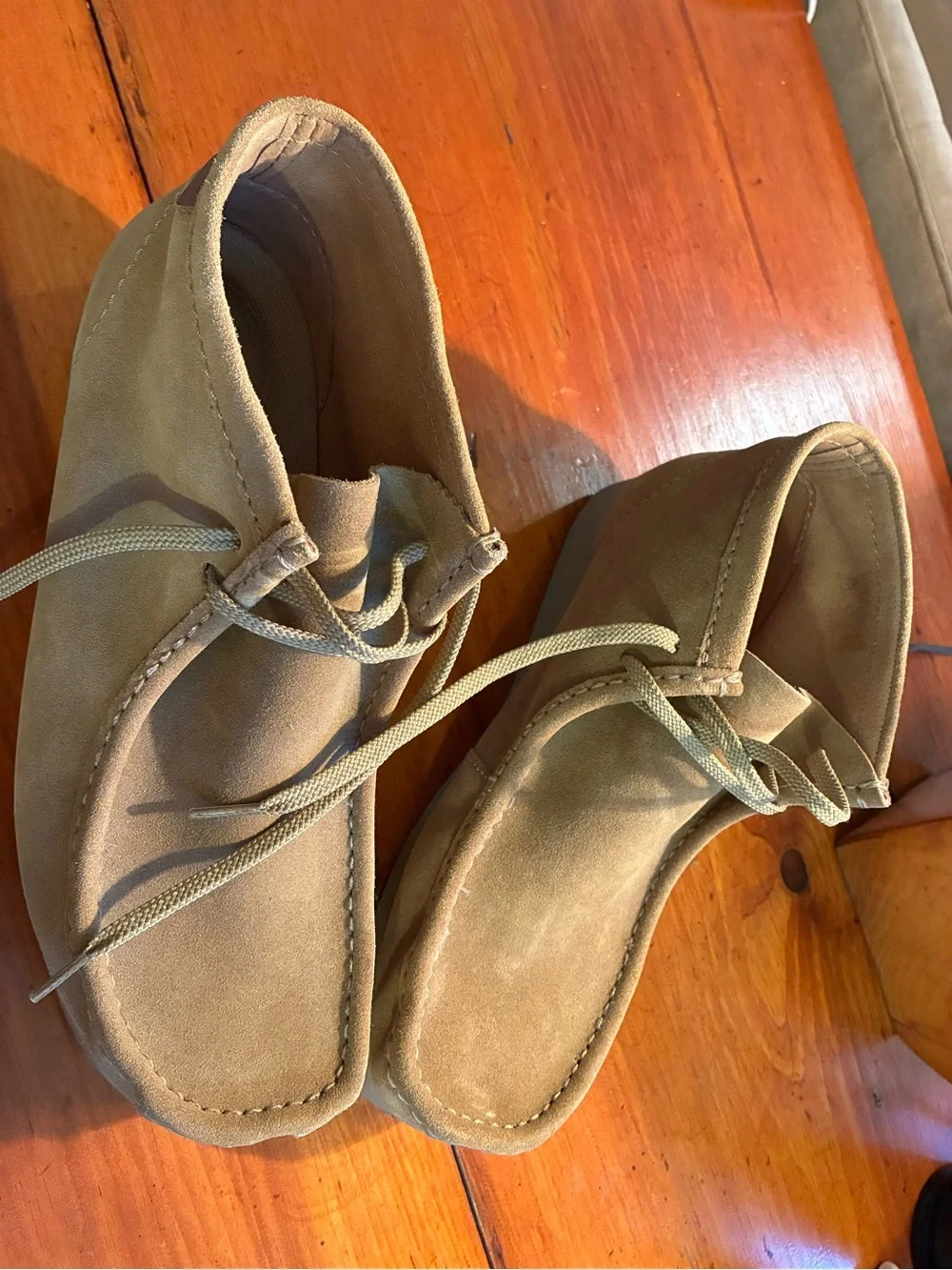 Clarks Men’s Tan Suede Chukka Boots